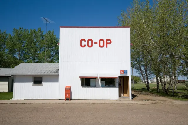 Co-op store and post office